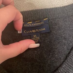 100% cashmere sweater